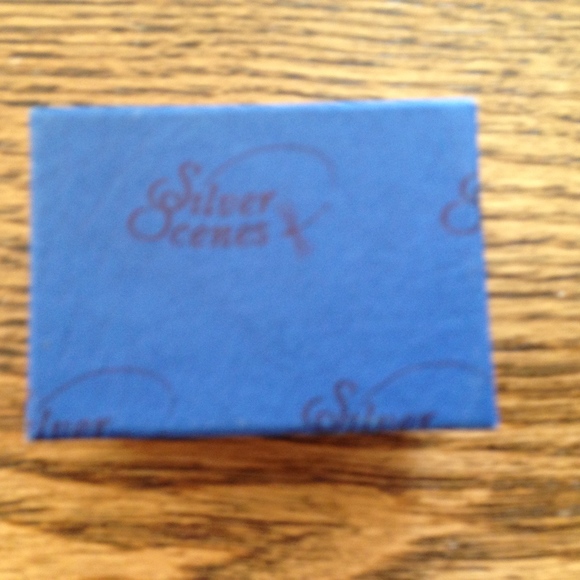 Vintage Silver Scenes Harebell & Elf Brooch Pin - Picture 2 of 8